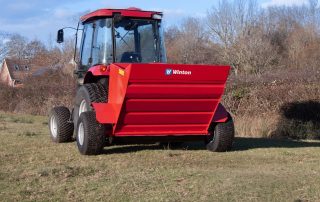 R-SAN700 Winton Pro Sand Spreader Top Dresser