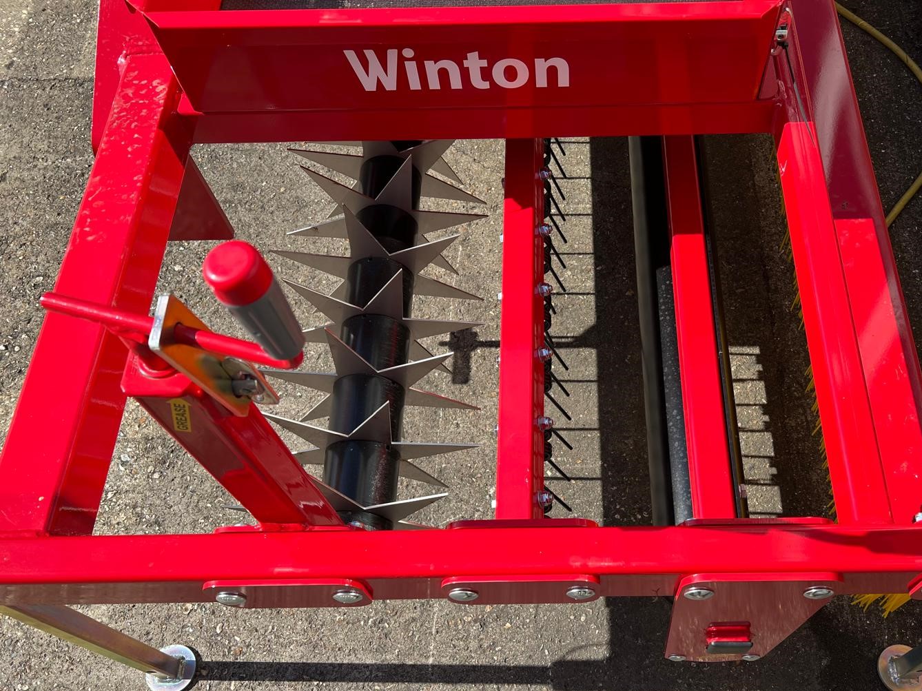 W-MT Winton Pro Turf Groomer